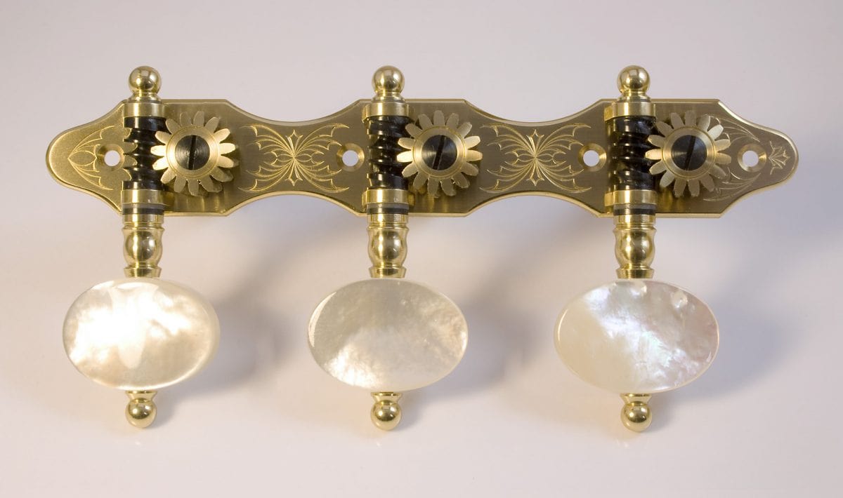 L224 Brass with Oval Light MOP buttons