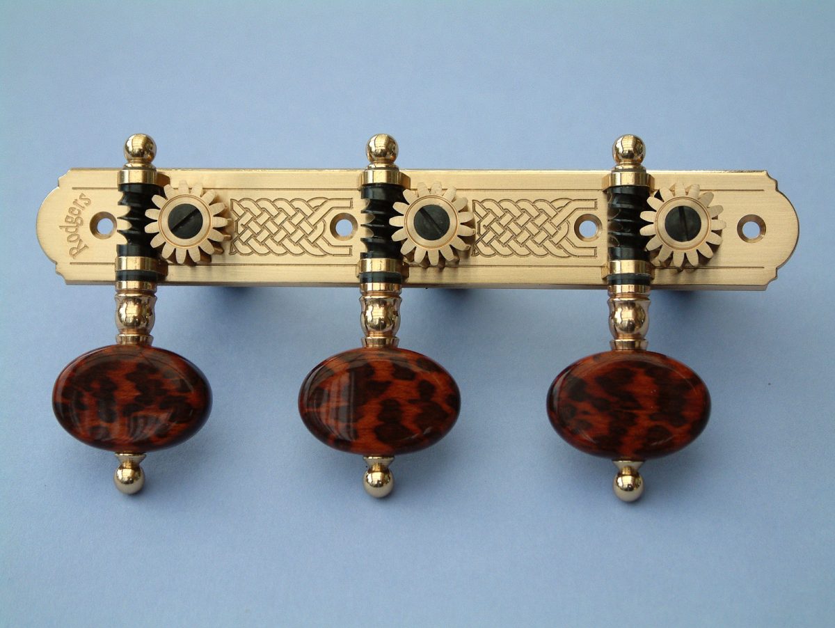 L315 Brass with oval Snakewood