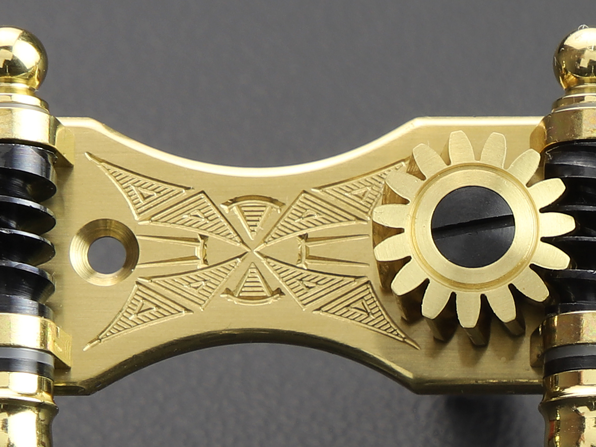 L416 Brass Dark MoP