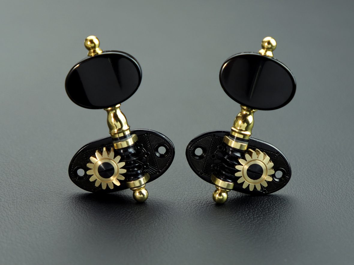 SS11 Black